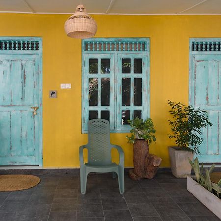 Capital Trincomalee Hotel Bagian luar foto